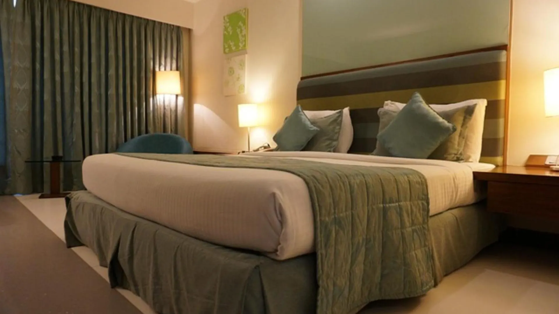 Hotel Luxury Villa Near Delhi Airport New Delhi